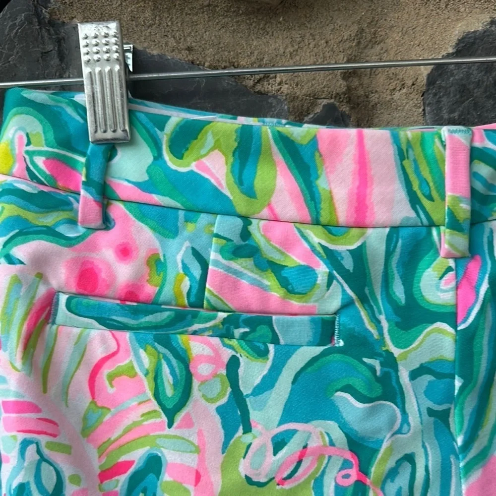 Lilly Pulitzer Callahan Shorts in One in A Melon Tropical Print Size 2